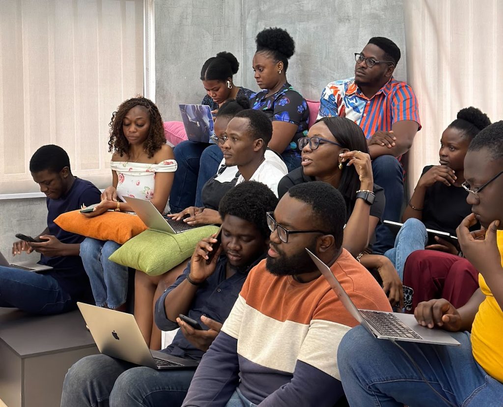 A cross-section of Wavers at the Lagos office during the 3R session.